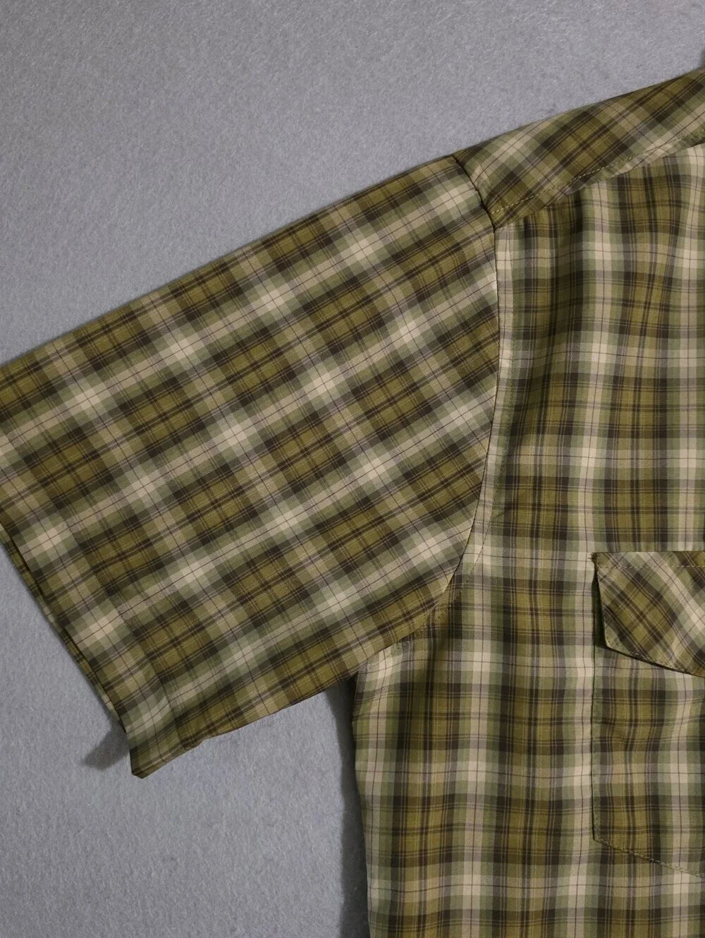 Kuhl Mens Green Plaid Pearl Snap Button S/S Button Up Shirt Size Large